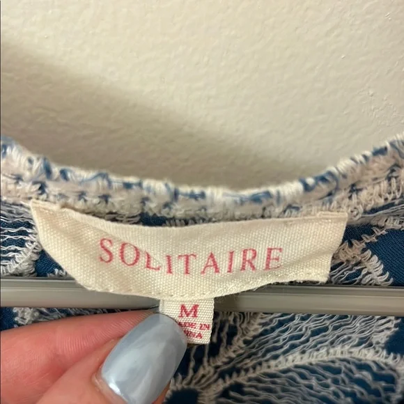 Floral Lace Puff Sleeve Top - Blue and White - Picture 3 of 3